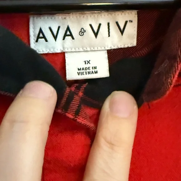 {Ava & Viv}-Size 1X-Plaid Button-Up Shirt - Red and Black - Picture 3 of 4